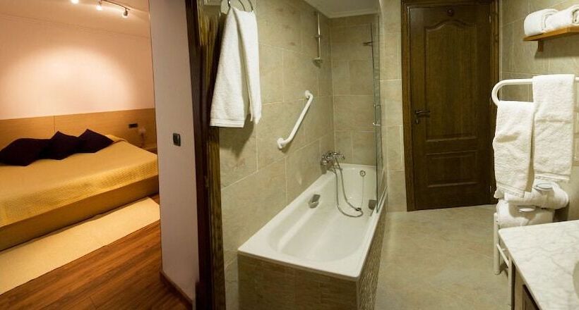 スタンダードトリプルルーム, Casa Buda Conors