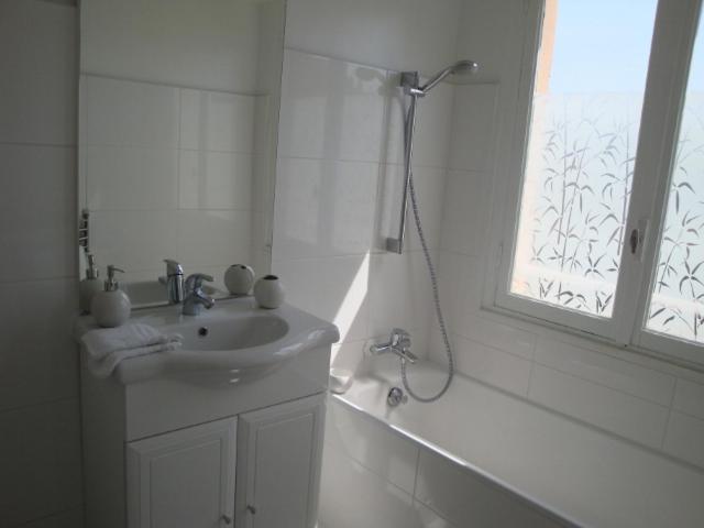 带1个卧室的公寓, Esperanto