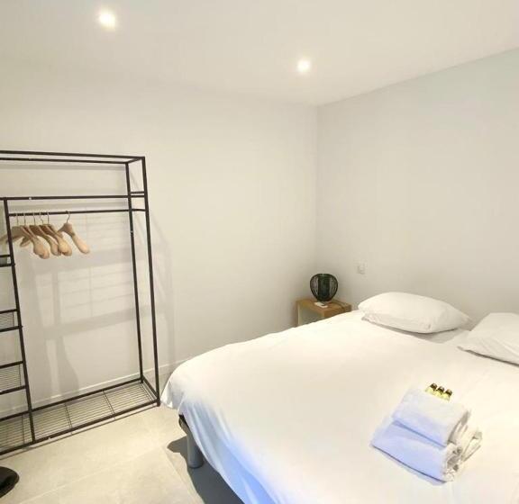 带1个卧室的公寓, Esperanto