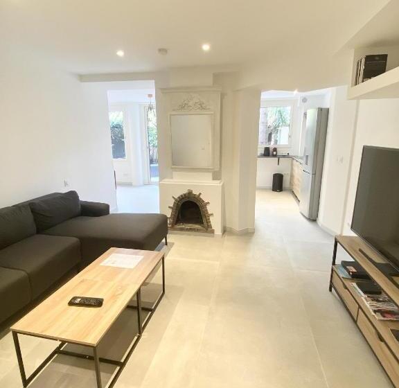 带1个卧室的公寓, Esperanto