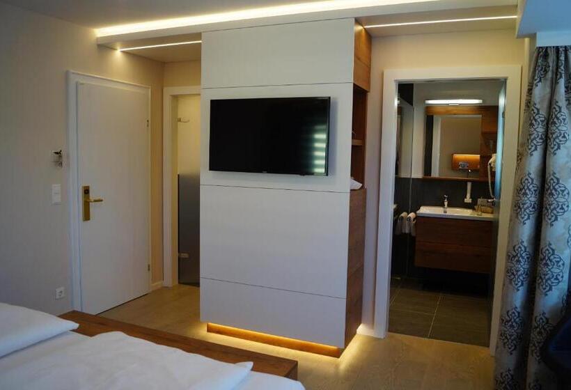 غرفة سوبيريور, Himmelreich