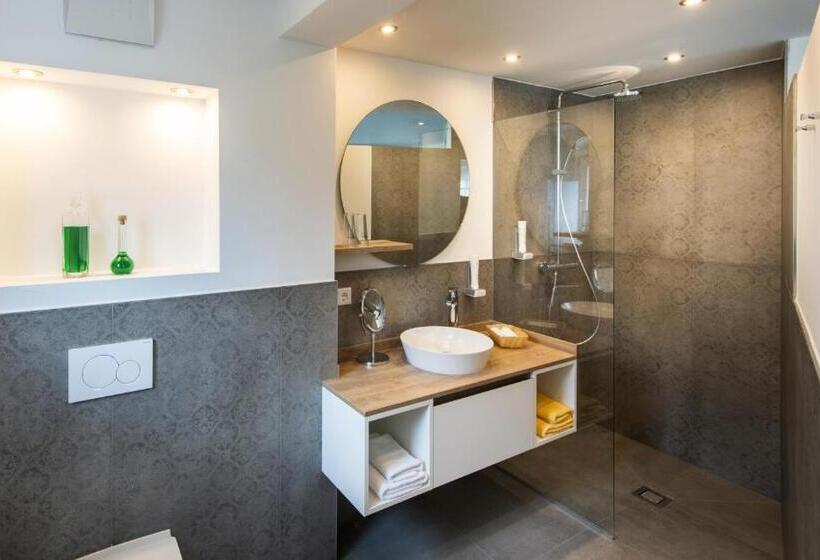 غرفة سوبيريور, Himmelreich