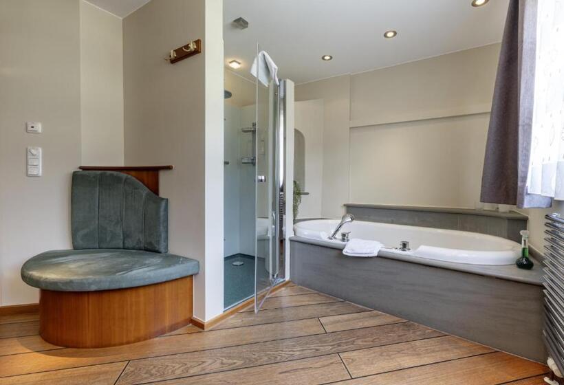 غرفة ديلوكس, Himmelreich