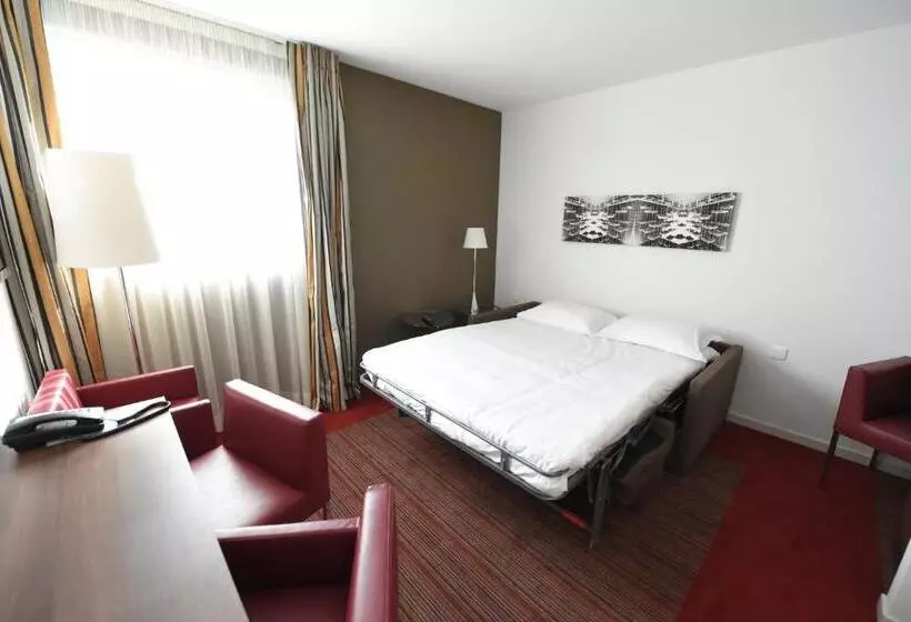 Perhesviitti, Holiday Inn Mulhouse, An Ihg