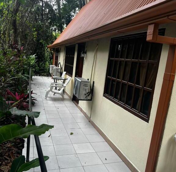 ガーデンビュースタンダードルーム, La Colina