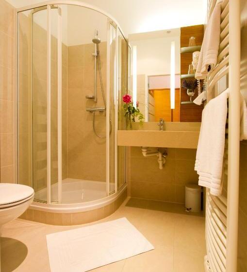 ガーデンビュースタンダードルーム, Lava Inn   24 H Check In   Nähe Lkh, Landeskrankenhaus, Feldbach