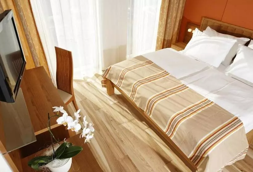 ガーデンビュースタンダードルーム, Lava Inn   24 H Check In   Nähe Lkh, Landeskrankenhaus, Feldbach
