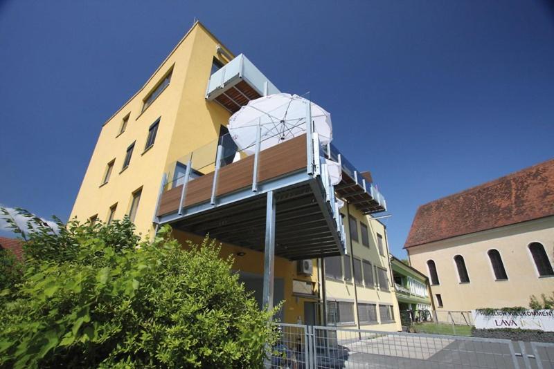 ガーデンビュースタンダードルーム, Lava Inn   24 H Check In   Nähe Lkh, Landeskrankenhaus, Feldbach