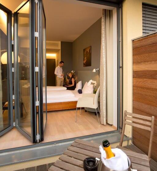 バルコニー付きスーペリアルーム, Lava Inn   24 H Check In   Nähe Lkh, Landeskrankenhaus, Feldbach