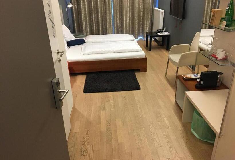 バルコニー付きスーペリアルーム, Lava Inn   24 H Check In   Nähe Lkh, Landeskrankenhaus, Feldbach