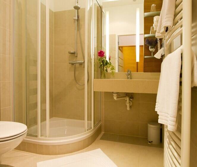 スタンダードルーム, Lava Inn   24 H Check In   Nähe Lkh, Landeskrankenhaus, Feldbach