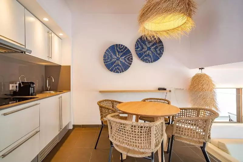 سوییت جونیور, Migjorn Ibiza Suites & Spa