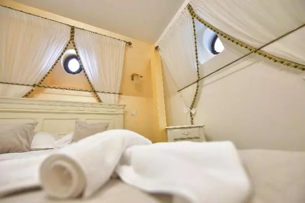 Standard Room, Restaurant Casa Cu Tei Craiova