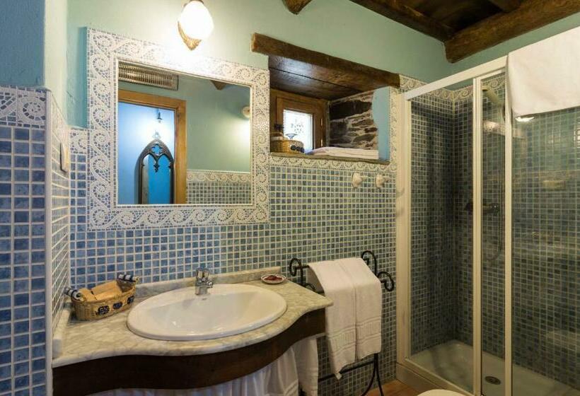 اتاق استاندارد, O Muino De Pena