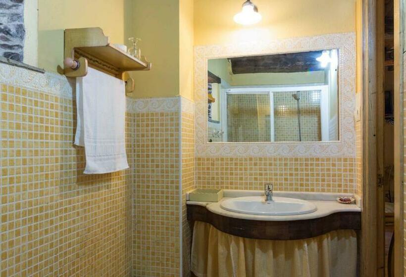 اتاق استاندارد, O Muino De Pena