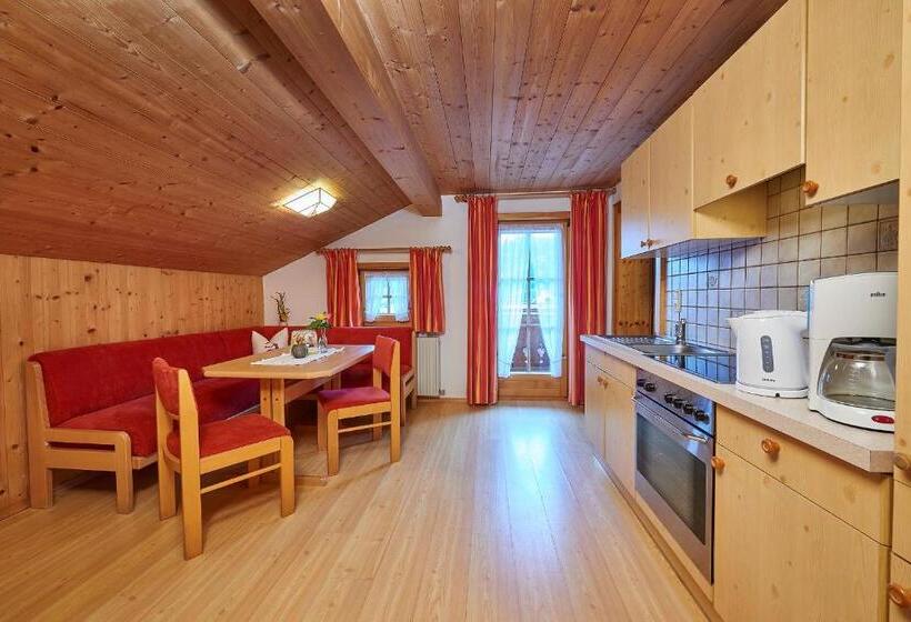 Апартаменты 2 Спальни, Zirbenhotel Steiger