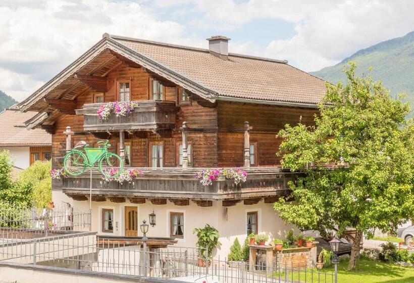Апартаменты 2 Спальни, Zirbenhotel Steiger