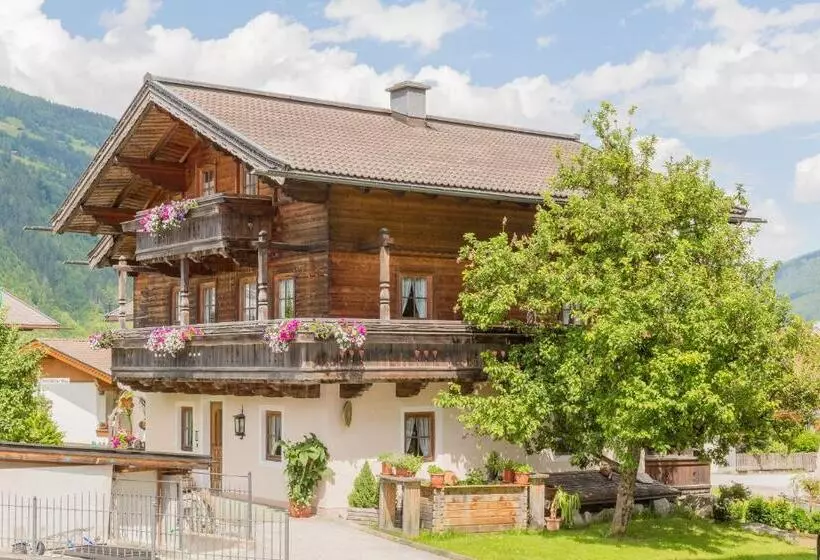 2ベッドルームデラックスアパートメント, Zirbenhotel Steiger
