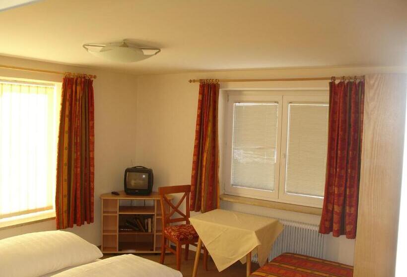 Апартаменты Superior 3 Спальни, Zirbenhotel Steiger