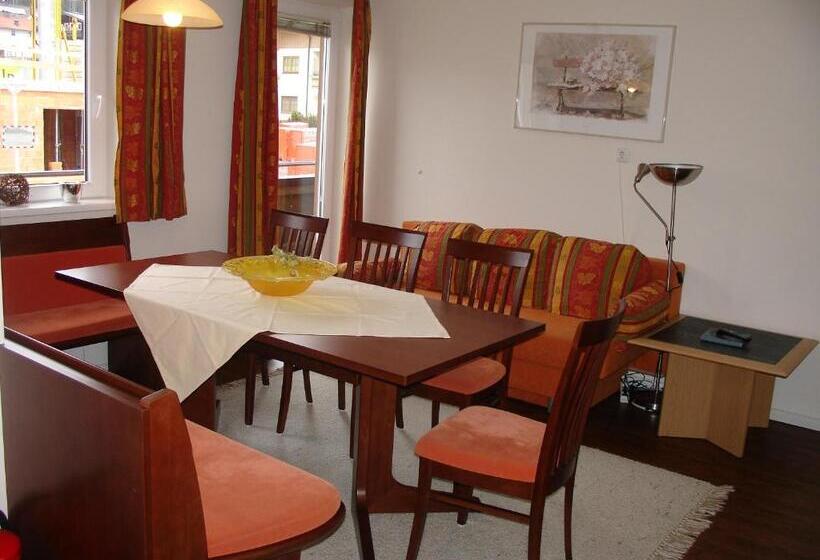 Апартаменты Deluxe 3 Спальни, Zirbenhotel Steiger