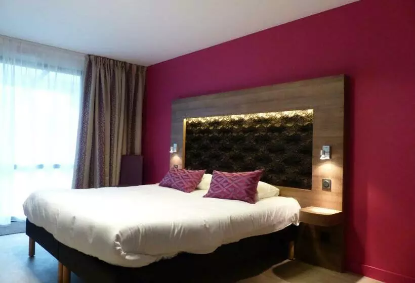 プレミアムルーム, The Originals Boutique, Hôtel Le Lion D'or, Fougères Ouest
