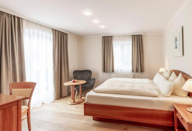 스탠다드 룸, Weisser Hirsch