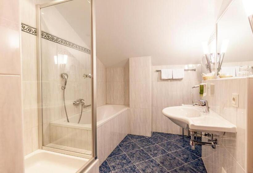 주니어 스위트, Weisser Hirsch