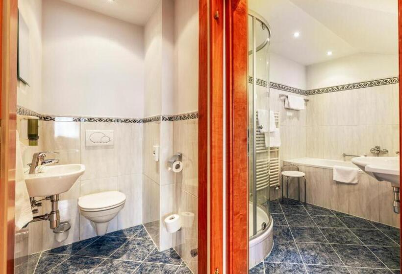 주니어 스위트, Weisser Hirsch