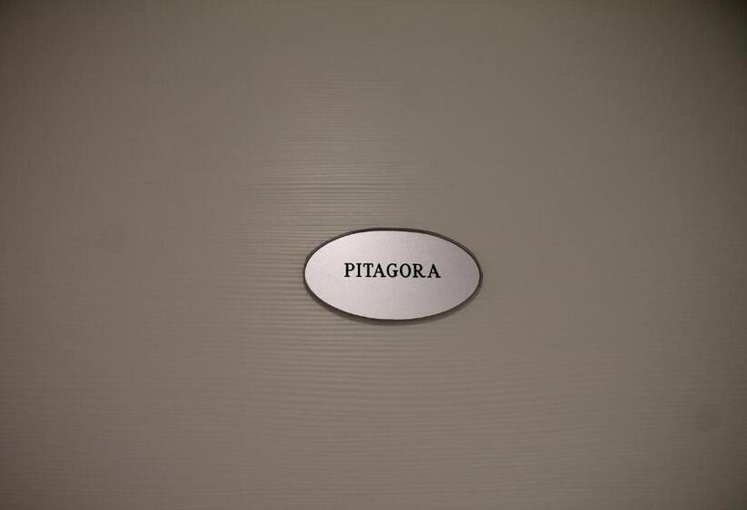 اتاق استاندارد با بالکن, B&b I Krotoniati