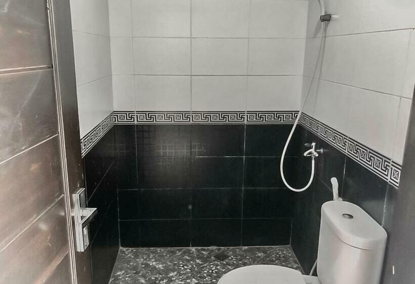 스탠다드 룸, Tiara Guest House Samarinda Redpartner