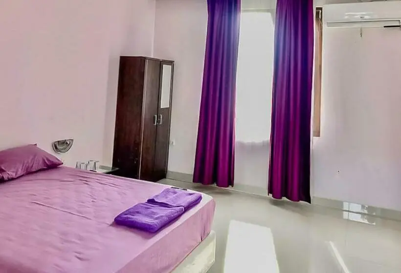 スタンダードルーム, Tiara Guest House Samarinda Redpartner