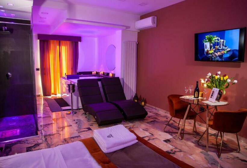 Номер Стандарт с Гидромассажем, Ibisco Suites
