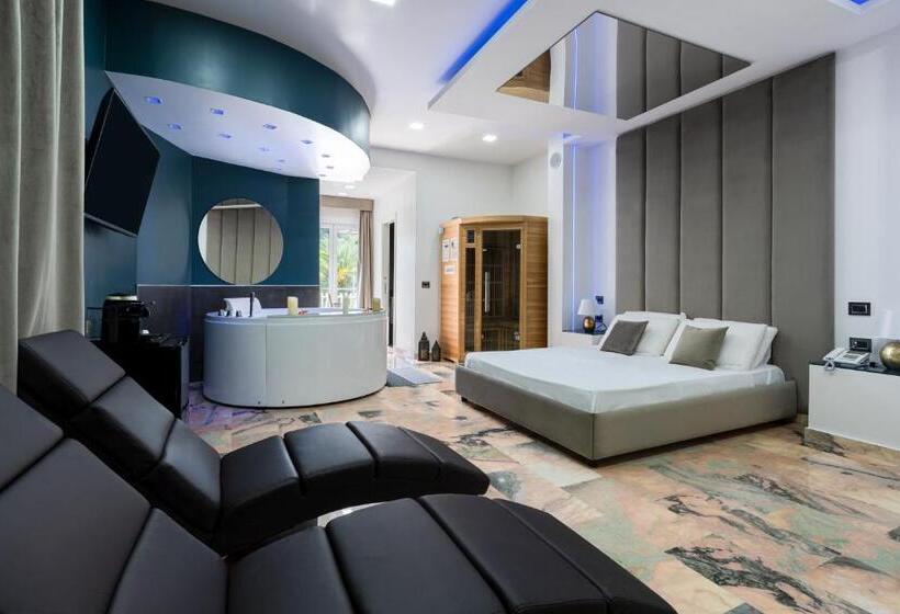 Номер Deluxe с Балконом, Ibisco Suites