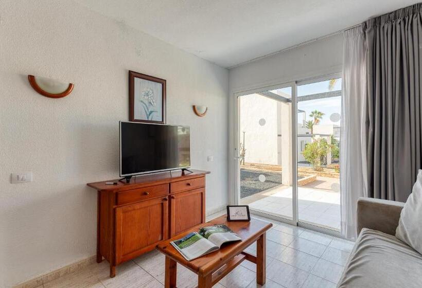 침실 1개 아파트, Homeforguest Apartamento 13 Con Terraza Y Piscina En Corralejo