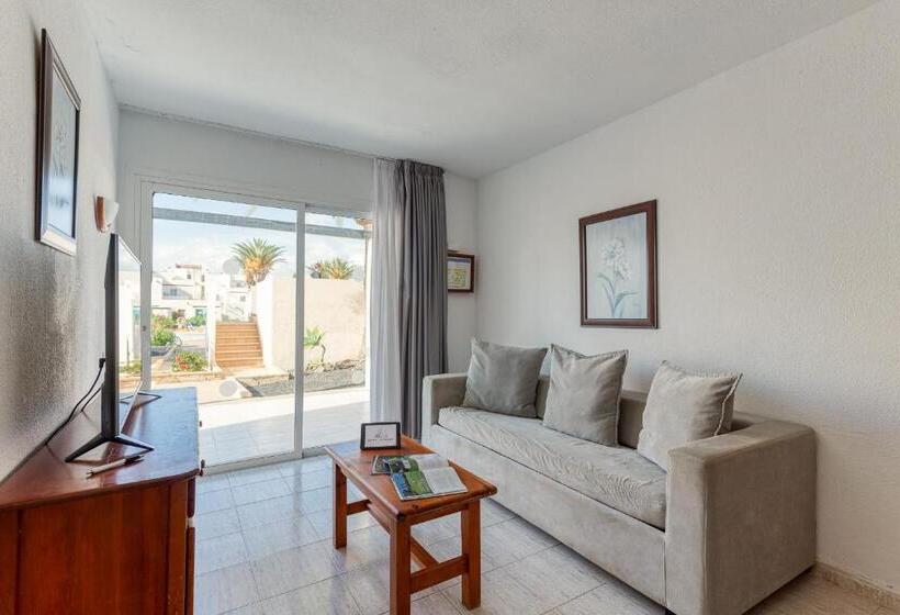 침실 1개 아파트, Homeforguest Apartamento 13 Con Terraza Y Piscina En Corralejo