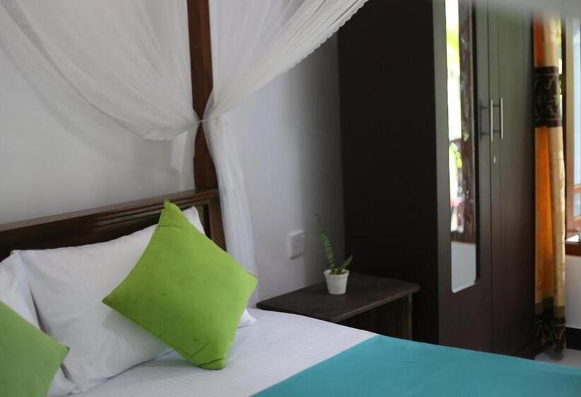 Quarto Triplo Standart, Bakery Family Guest House