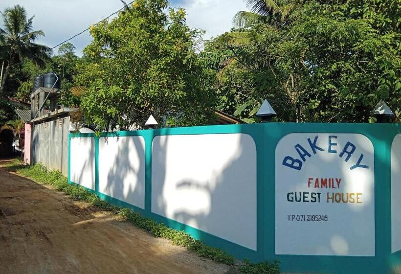 Quarto Triplo Standart, Bakery Family Guest House