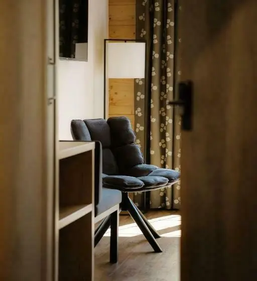 Standard Room with Balcony, Bodehüttli