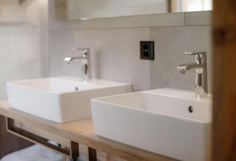 패밀리 스위트, Bodehüttli