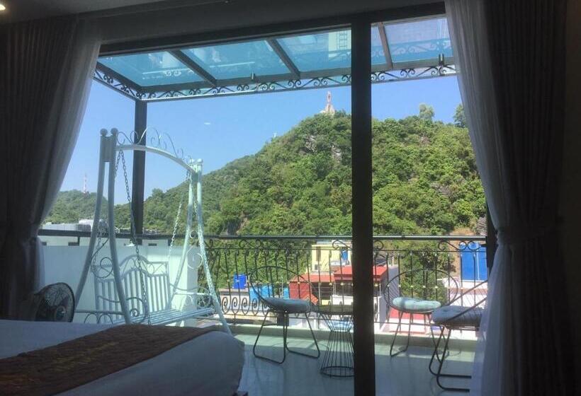 اتاق خانوادگی, Catba View