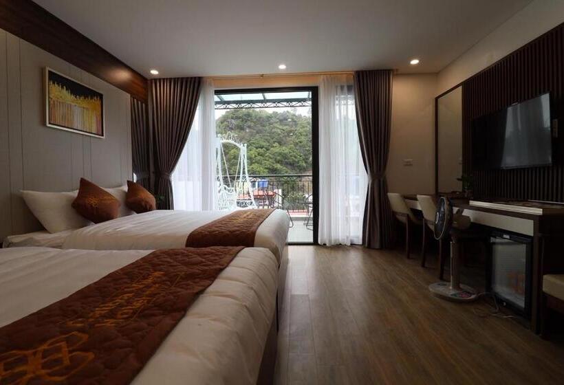 اتاق خانوادگی, Catba View