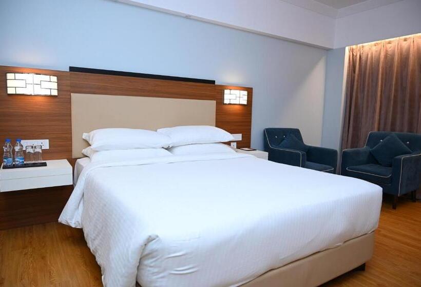 חדר דלוקס, Manjeera Sarovar Premiere