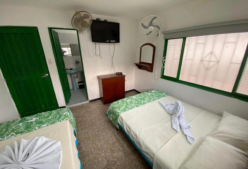 اتاق استاندارد سه نفره, Maratea Melgar