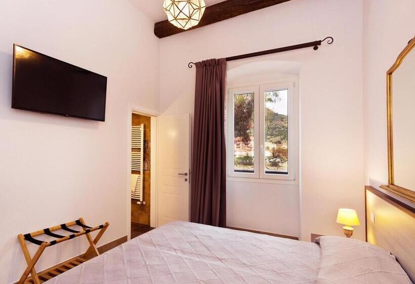 Deluxe room with river view, Casa Porta Marina