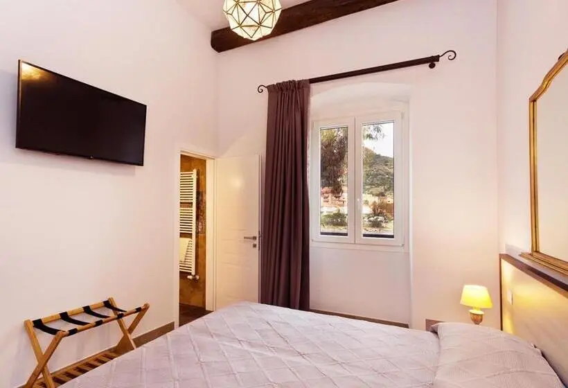 Deluxe room with river view, Casa Porta Marina