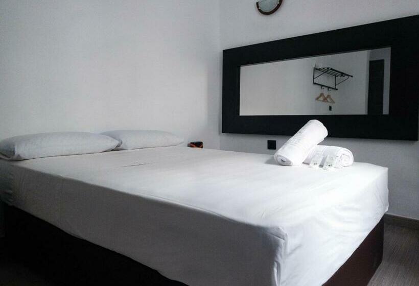 اتاق استاندارد, Hostal Andrea