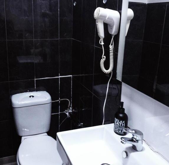 اتاق استاندارد سه نفره, Hostal Andrea