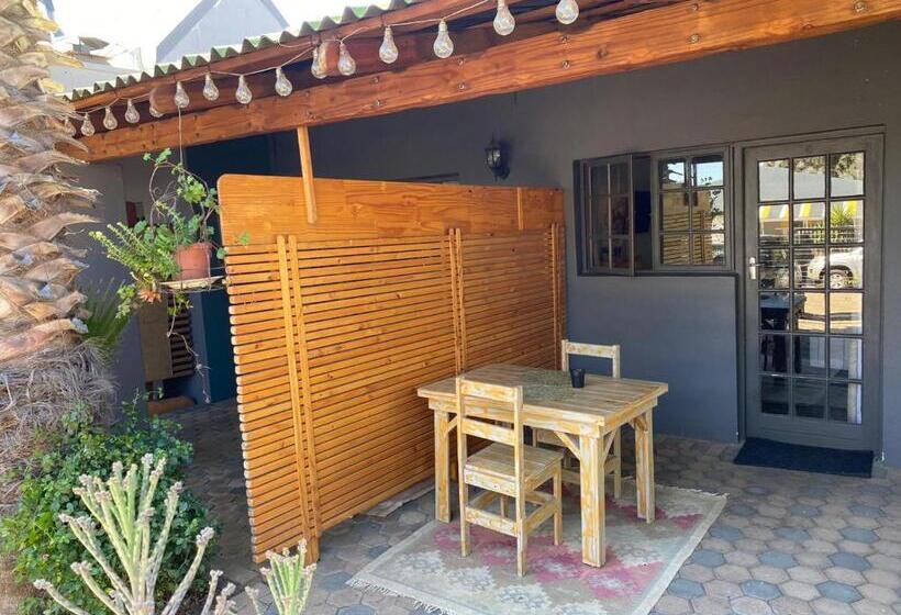 اتاق استاندارد با بالکن, Karoozin Village