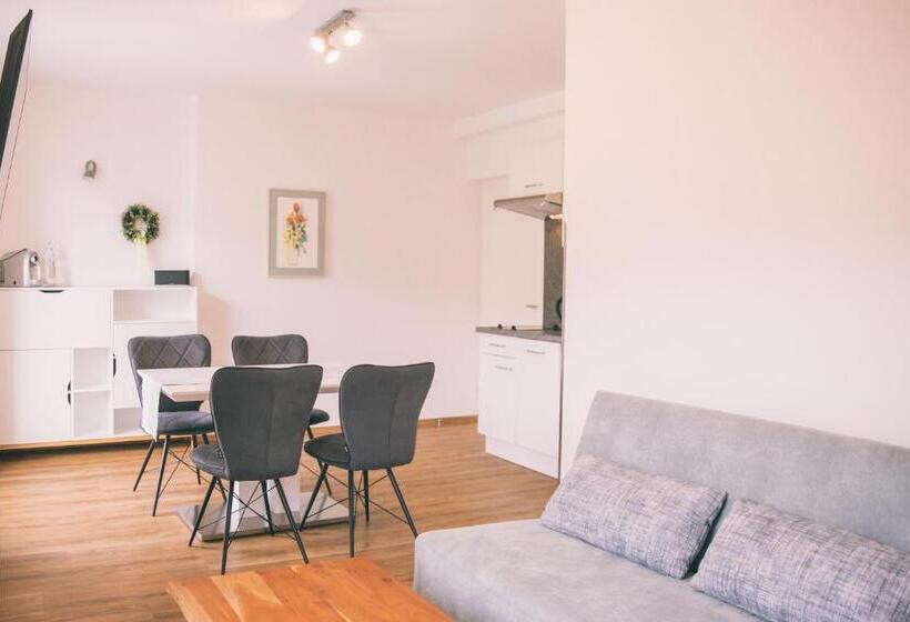 Апартаменты 2 Спальни, Nefer, Haus