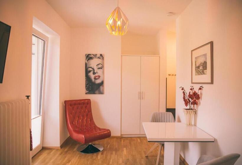 Номер Стандарт, Nefer, Haus